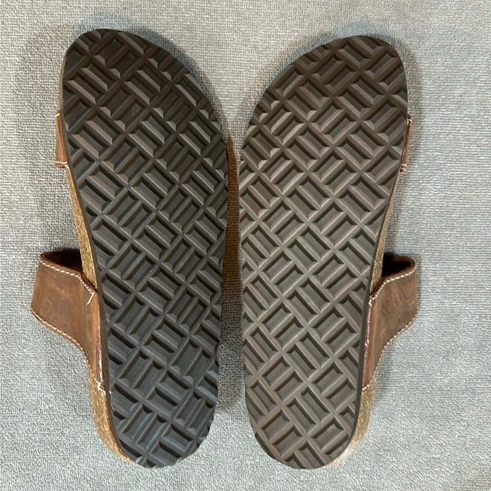 White Mountain Carly Footbed Sandal - Size 9